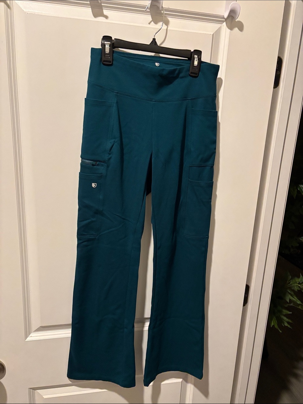 JAANUU Perri Yoga scrub pants